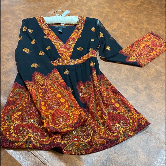 Cute fall top - Picture 1 of 6